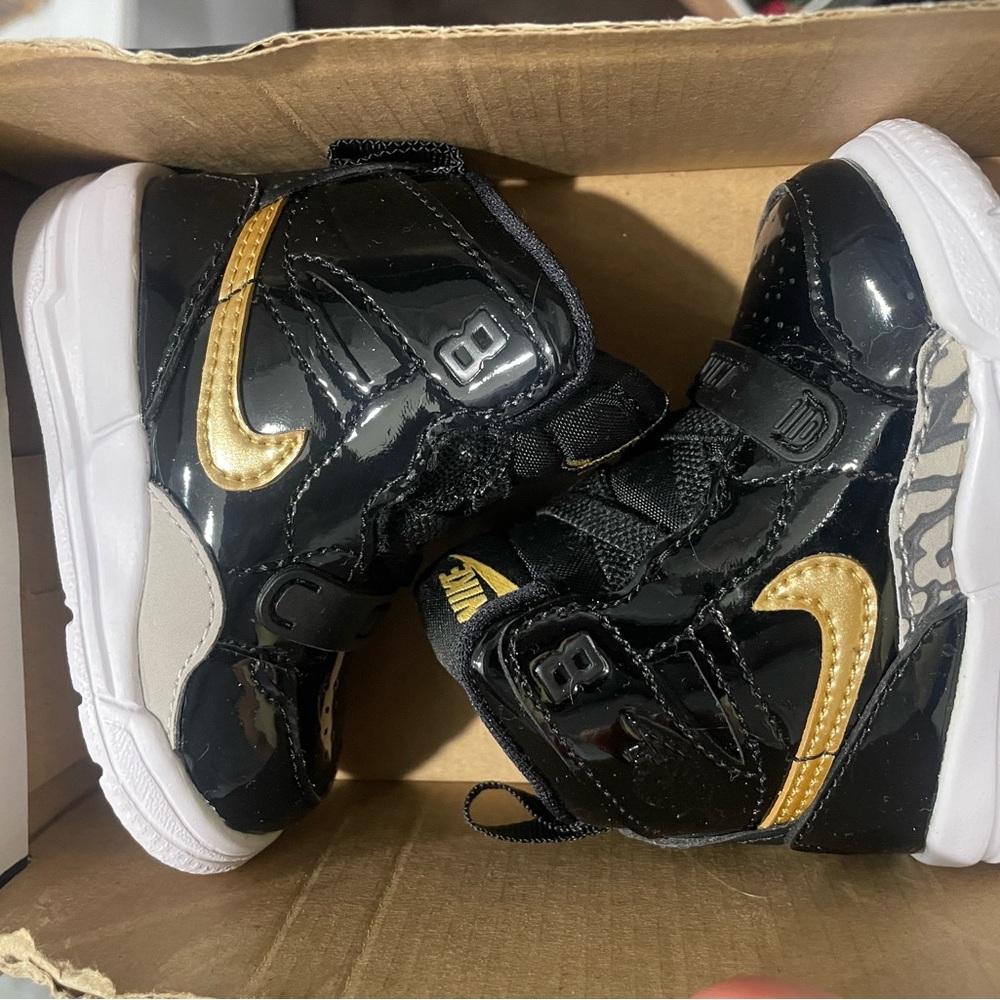 Jordan Legacy 312 Black and Gold Toddler Sneakers